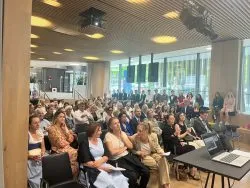 Publikum bei der Maturafeier